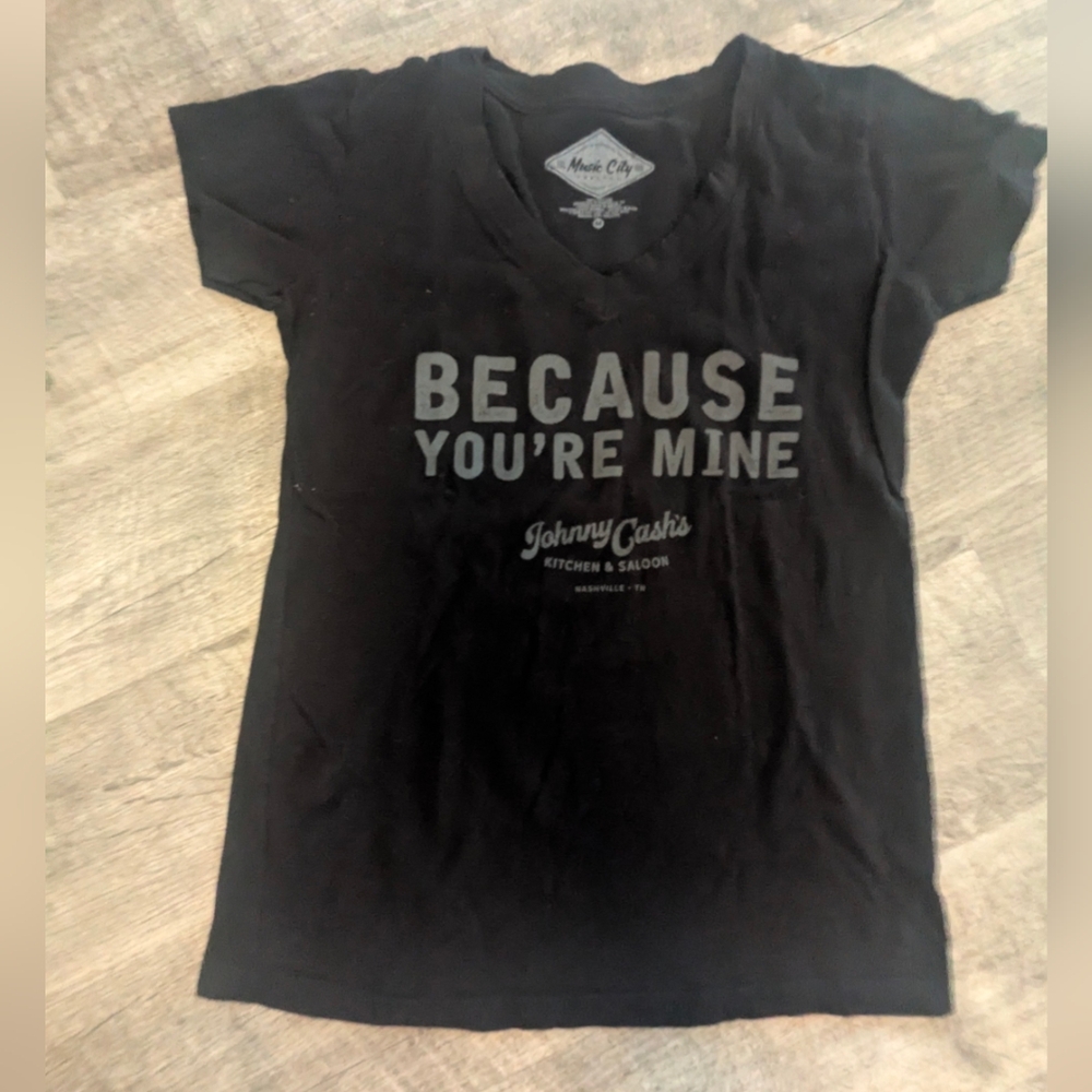 Women's Black Johnny Cash Short Sleeve Graphic Tee Sz. M